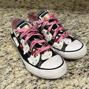 Girls Hello Kitty Converse All Star, Size 2.